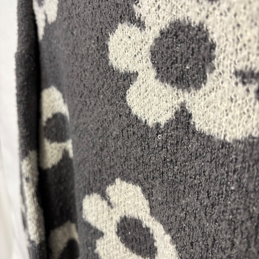 Altar'd State Womens Medium Grey White Marled Floral Textured Knit Sweater - Picture 3 of 4